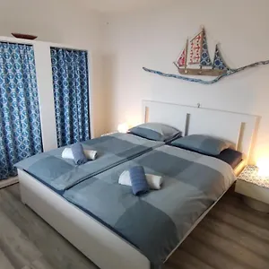 Apartment By The Sea- Santa Marina, Raša
